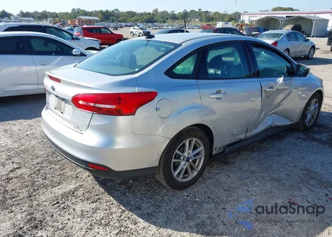 2015 Ford Focus Se z USA, uszkodzony, nr VIN 1FADP3F24FL366211